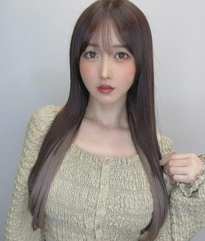 兵女老师不骑马时的样子更美！凯时尊龙人生日本十大完美步(图2)